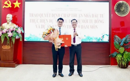 TRAO QUYẾT ĐỊNH CHẤP THUẬN NHÀ ĐẦU TƯ THỰC HIỆN 02 DỰ ÁN KHU ĐÔ THỊ MỚI HƠN 65.308 TỶ ĐỒNG TẠI KHU KINH TẾ VÂN PHONG