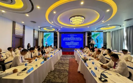 HỘI NGHỊ GẶP GỠ, ĐỐI THOẠI GIỮA BAN QUẢN LÝ KHU KINH TẾ VÀ KHU CÔNG NGHIỆP TỈNH KHÁNH HÒA VỚI CÔNG TY TNHH ĐÓNG TÀU HD HYUNDAI VIỆT NAM VÀ CÁC NHÀ THẦU PHỤ