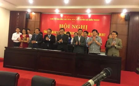 Hội nghị tổng kết công tác thi đua, khen thưởng năm 2016 và ký kết giao ước thi đua năm 2017