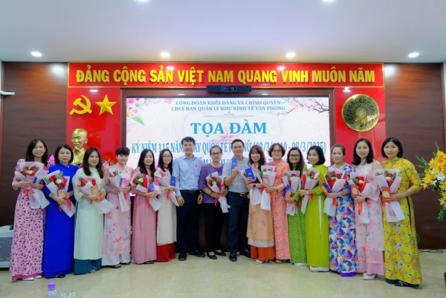 CÔNG ĐOÀN CƠ SỞ BAN QUẢN LÝ KHU KINH TẾ VÂN PHONG TỔ CHỨC HOẠT ĐỘNG CHÀO MỪNG NGÀY QUỐC TẾ PHỤ NỮ 08/3