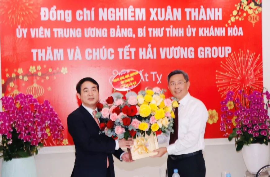 Bí thư Tỉnh ủy Khánh Hòa chúc tết các doanh nghiệp nhân dịp năm mới Ất Tỵ 2025