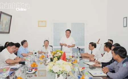 CHỦ TỊCH ỦY BAN NHÂN DÂN TỈNH KHÁNH HÒA KIỂM TRA TIẾN ĐỘ CÁC DỰ ÁN TẠI KHU VỰC NAM VÂN PHONG