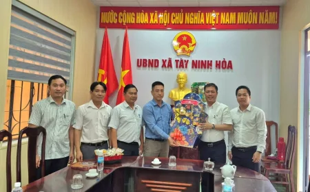 BAN QUẢN LÝ KHU KINH TẾ VÀ KHU CÔNG NGHIỆP TỈNH KHÁNH HÒA THĂM, CHÚC TẾT CÁC ĐỊA PHƯƠNG TRÊN ĐỊA BÀN KHU KINH TẾ VÂN PHONG